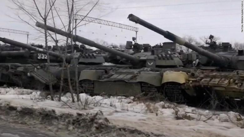 Image about Russian Tanks Near Ukrainian Border Show ‘Combat’ Markings
