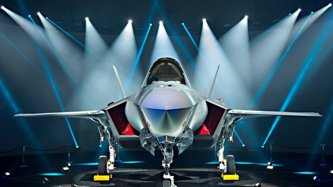 Lockheed Martin to Develop New F-35 JSF Variant Tailored for Foreign Customer